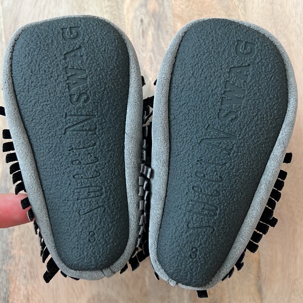 SWEET N SWAG Moccasins - Picture 4 of 5
